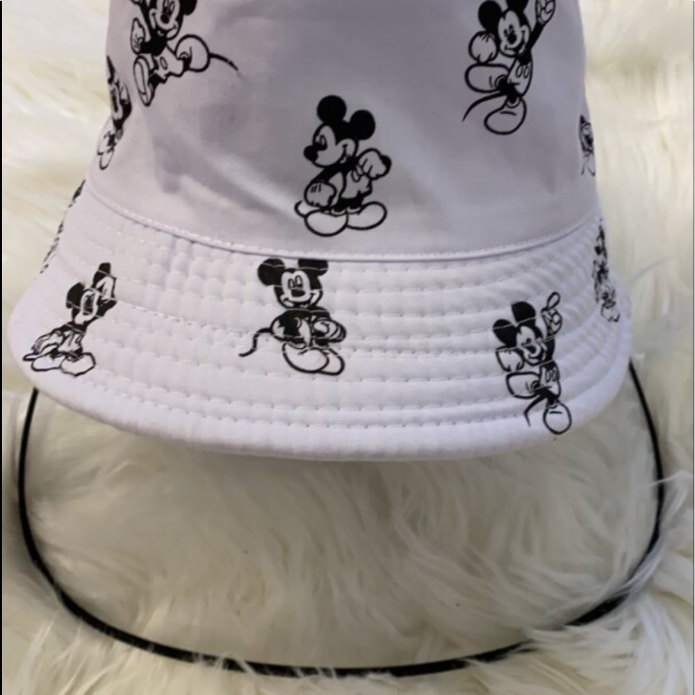 New W/O Tag Mickey With Removable Shield